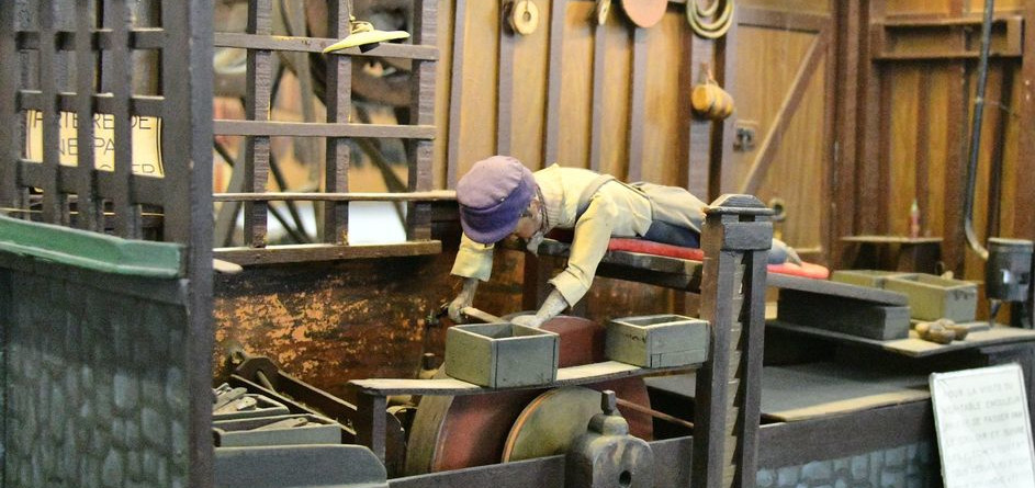 Emouleur couché des Vieilles lames